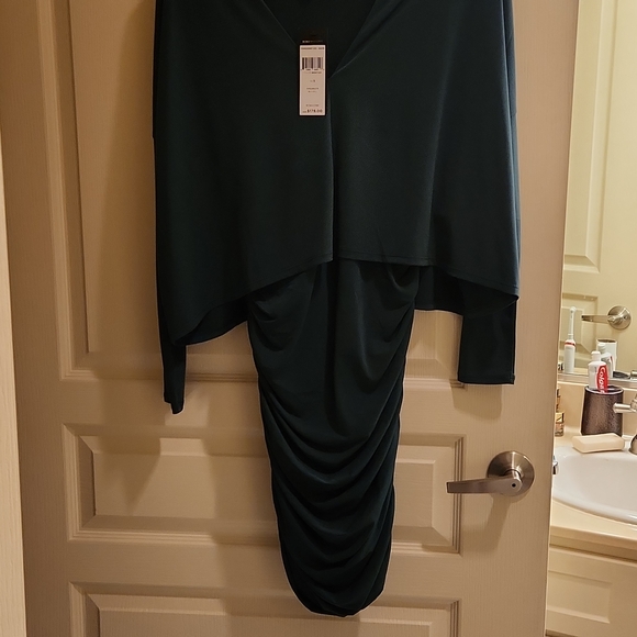 BCBG MAXAZRIA - Picture 2 of 4